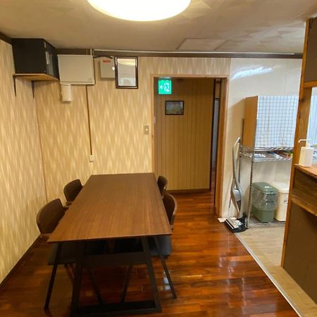 Okinawa Naha Jinjin -沖縄伝統体験型宿じんじん- Екстериор снимка